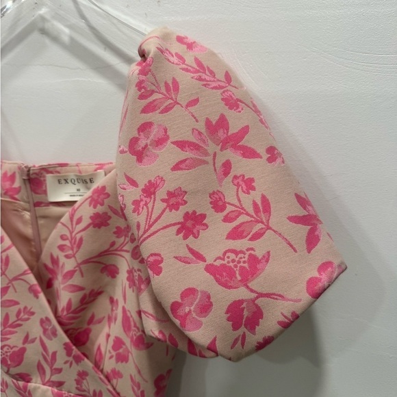 Exquise Pink Foral Puff Shoulder Midi Dress - Picture 4 of 7